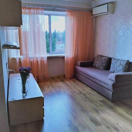 Cozy One Bedroom Apartment Kijev Kültér fotó