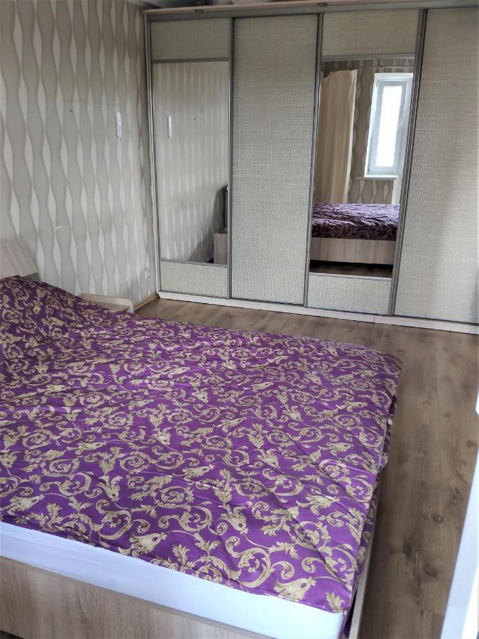 Cozy One Bedroom Apartment Kijev Kültér fotó